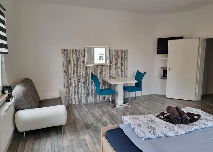 B&R Apartment In Aufsessplatz